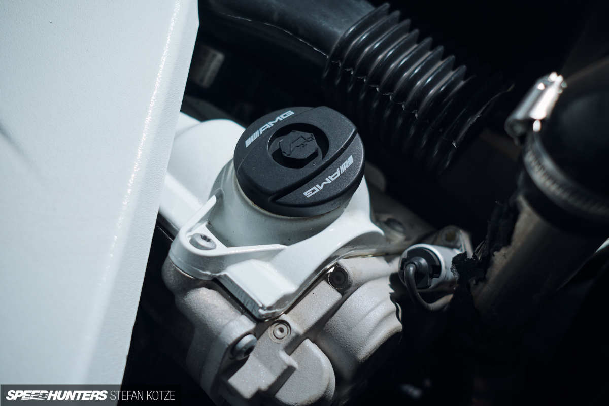 stefan-kotze-speedhunters-hilux-amg-10