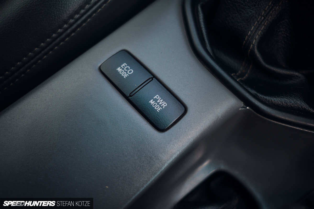 stefan-kotze-speedhunters-hilux-amg-25