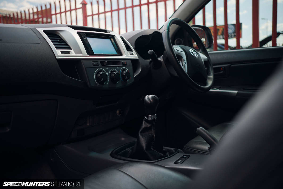 stefan-kotze-speedhunters-hilux-amg-23
