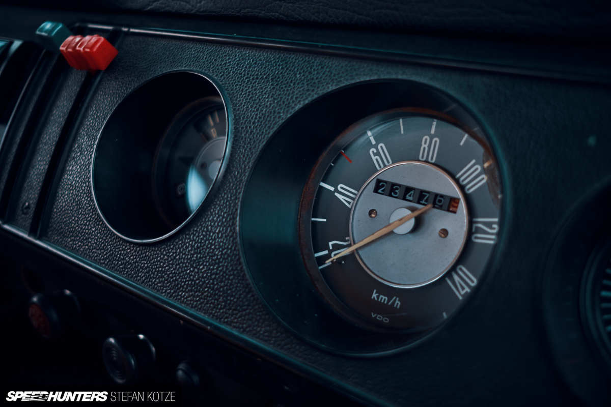 stefan-kotze-speedhunters-porsche-kombi-24