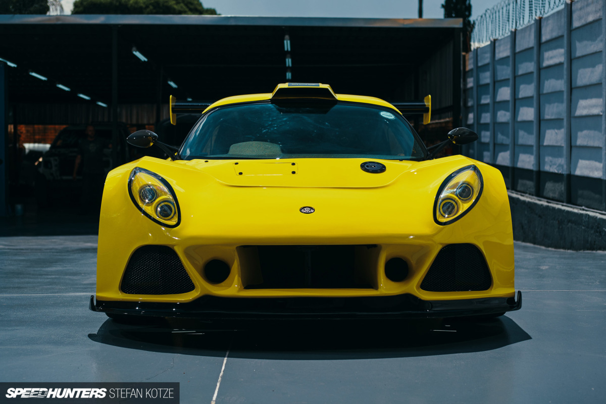 stefan-kotze-speedhunters-lotus-amg-099