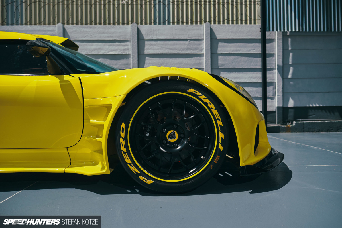 stefan-kotze-speedhunters-lotus-amg-118