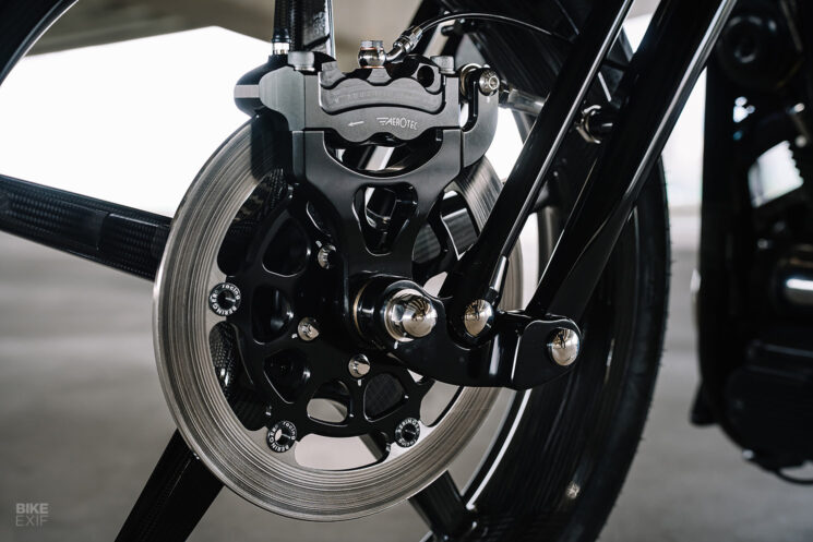 Harley Springer Softail personnalisé par Rough Crafts