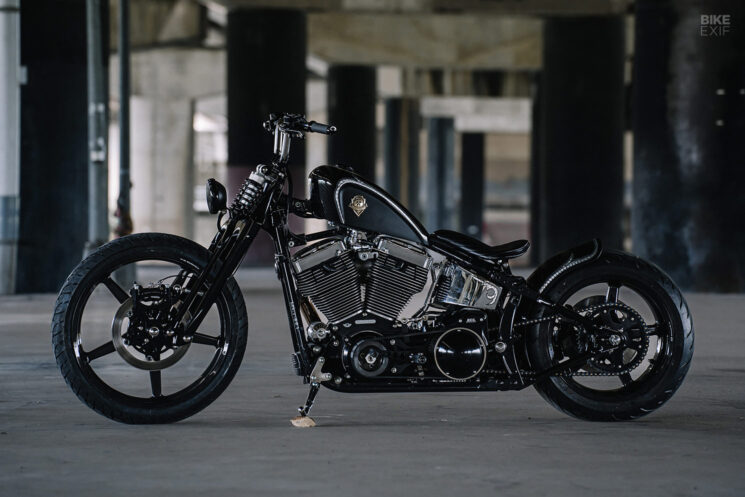 Harley Springer Softail personnalisé par Rough Crafts