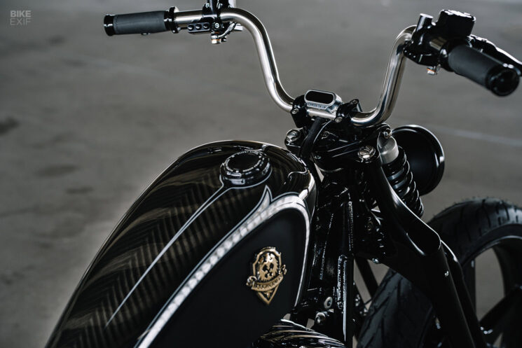Harley Springer Softail personnalisé par Rough Crafts