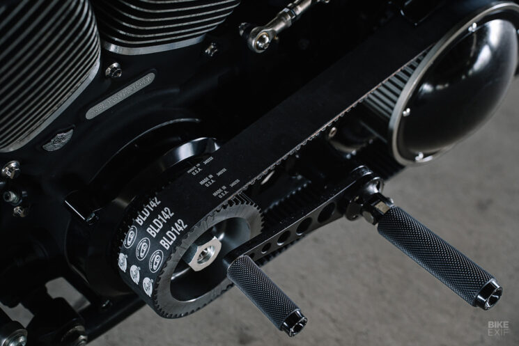 Harley Springer Softail personnalisé par Rough Crafts