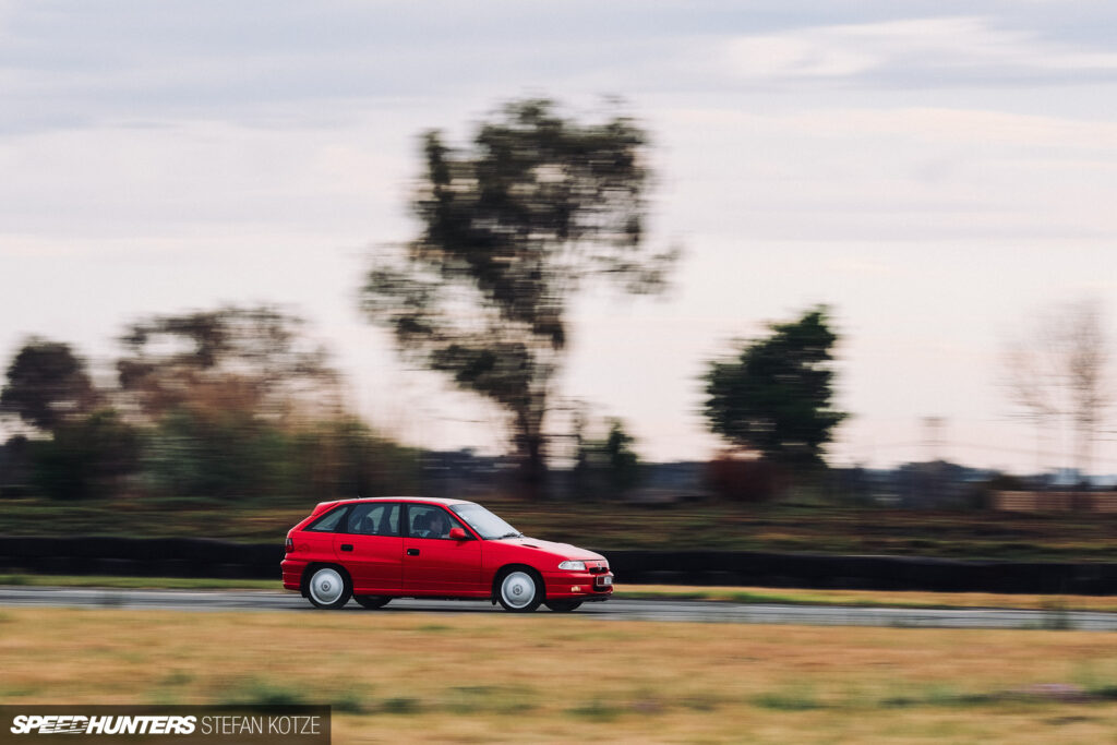 Opel Kadett 200tS: The Golf GTI&nbsp;Destroyer