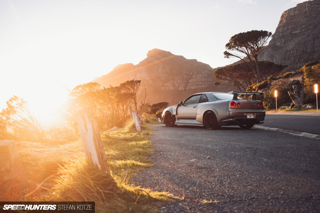 Wide & Wicked: An 800hp R34 Skyline&nbsp;GT-R