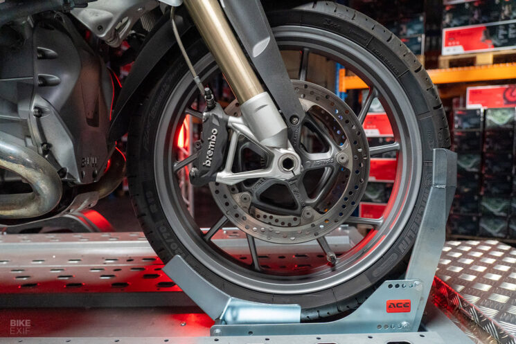 Comment transporter une moto 