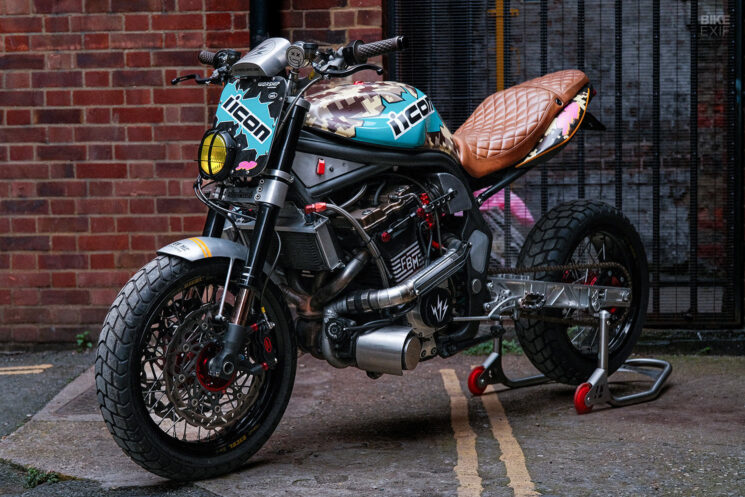 Suzuki Bandit 1200 turbocompressé par Sticky's Speed ​​Shop, Essex, Royaume-Uni