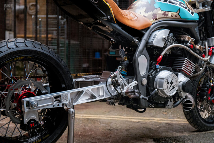 Suzuki Bandit 1200 turbocompressé par Sticky's Speed ​​Shop, Essex, Royaume-Uni