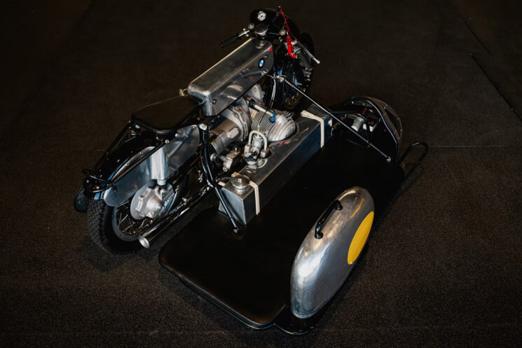 Le side-car BMW RS de Helmut Fath