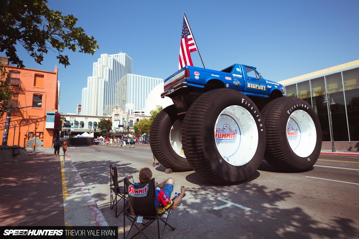 2018-sh-bigfoot-at-han-trevor-ryan_003