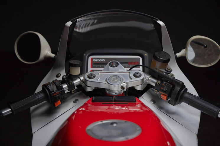 1991 Bimota Tesi 1d 904 SR avec 1 kilomètre