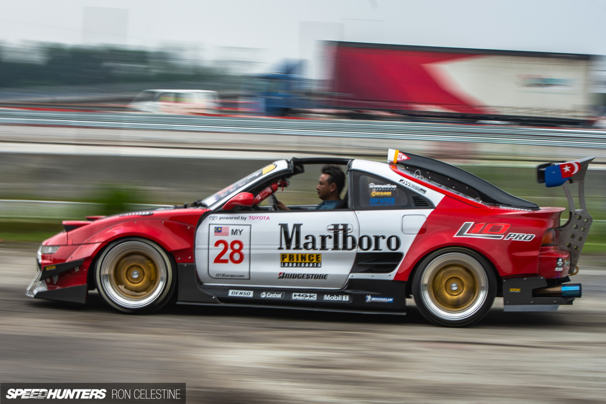 RON_CELESTINE_MALAYSIA_TOYOTA_MR2