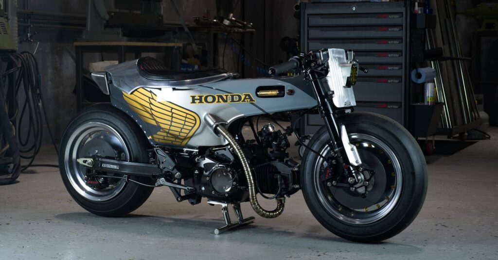 Pugiliste de la taille d'une pinte: une Honda Dax 125 personnalisée de Taiwan