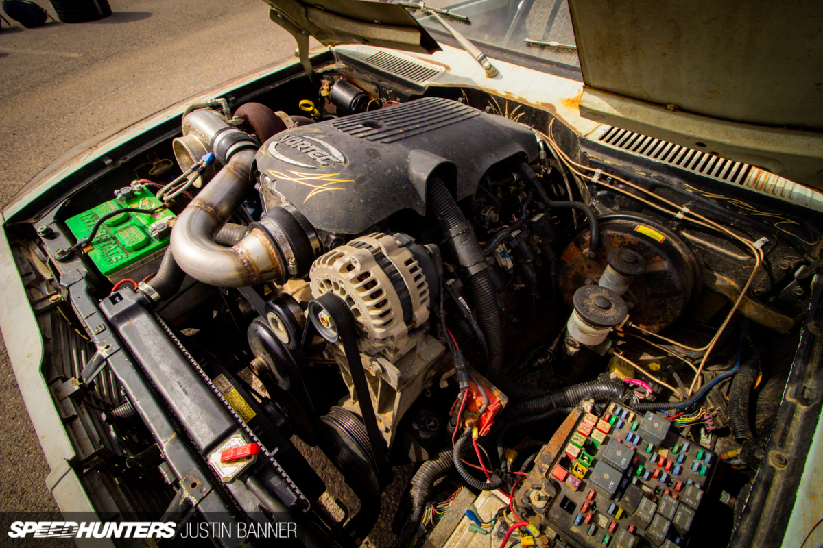 77_TOYOTA_HILUX_V8_WIDEBODY_SPEEDHUNTERS_JUSTINBANNER-19