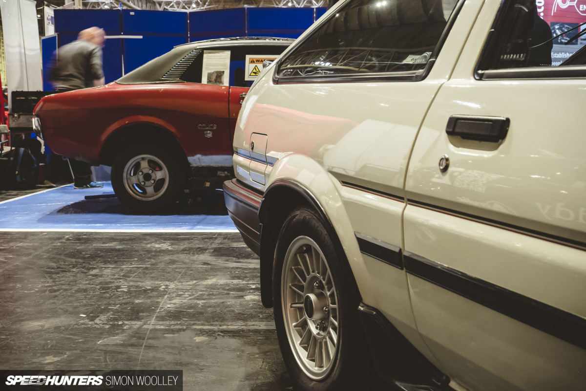 SpeedHunters-Simon-Woolley-Classic and-resto-show-ae86