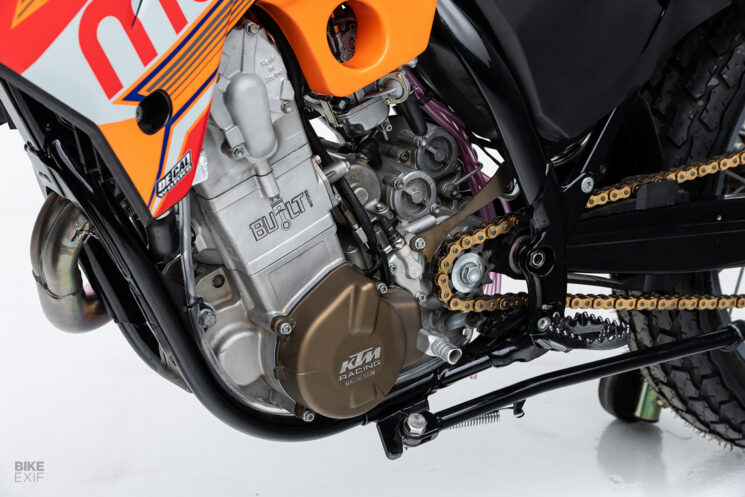 KTM 525 EXC Street Tracker sur mesure par Mule Motorcycles
