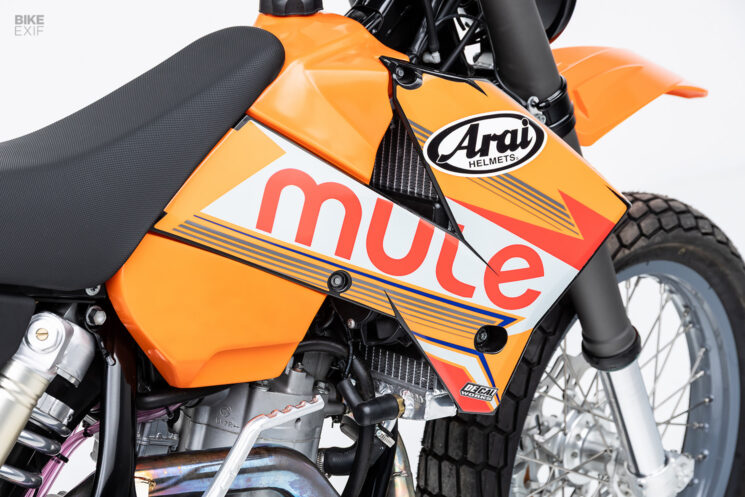 KTM 525 EXC Street Tracker sur mesure par Mule Motorcycles