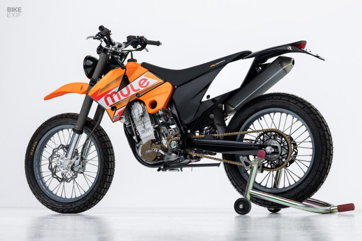 KTM 525 EXC Street Tracker sur mesure par Mule Motorcycles