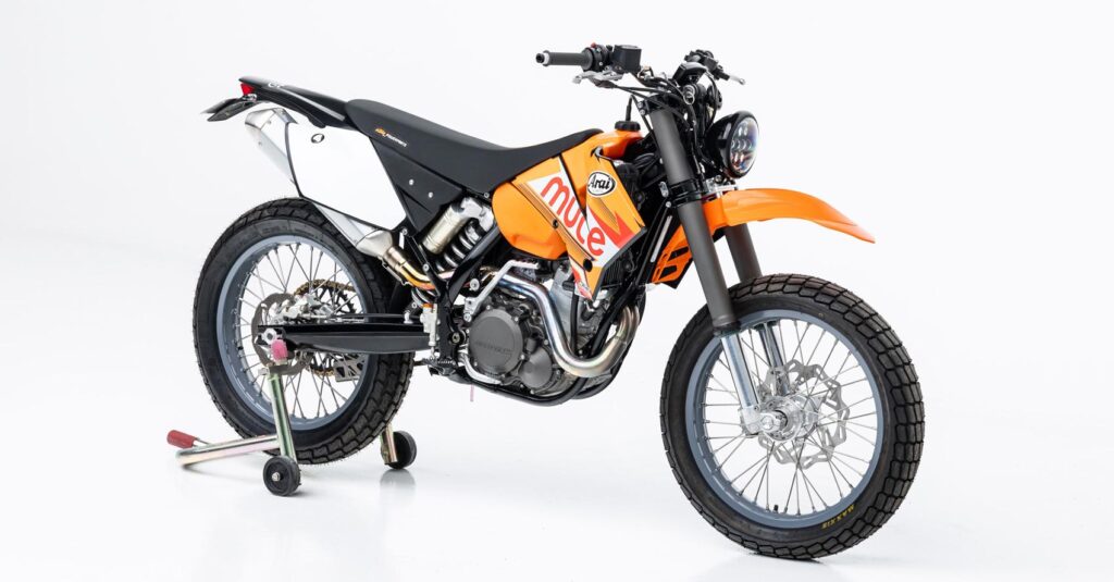 Freshly pressé: un tracker de rue Zesty KTM 525 Exc par Mule Motorcycles