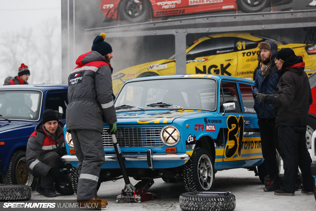 Lada-wagon-winter-drift-wheelsbywovka-7