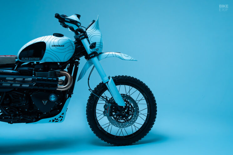 The Alps Edition Triumph Scrambler 1200 Bolt-On Kit Bolt-on par Crooked Motorcycles