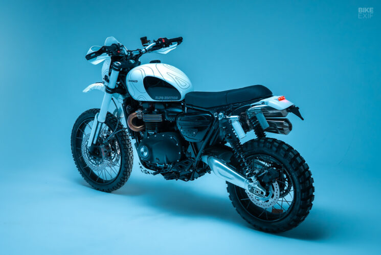 The Alps Edition Triumph Scrambler 1200 Bolt-On Kit Bolt-on par Crooked Motorcycles