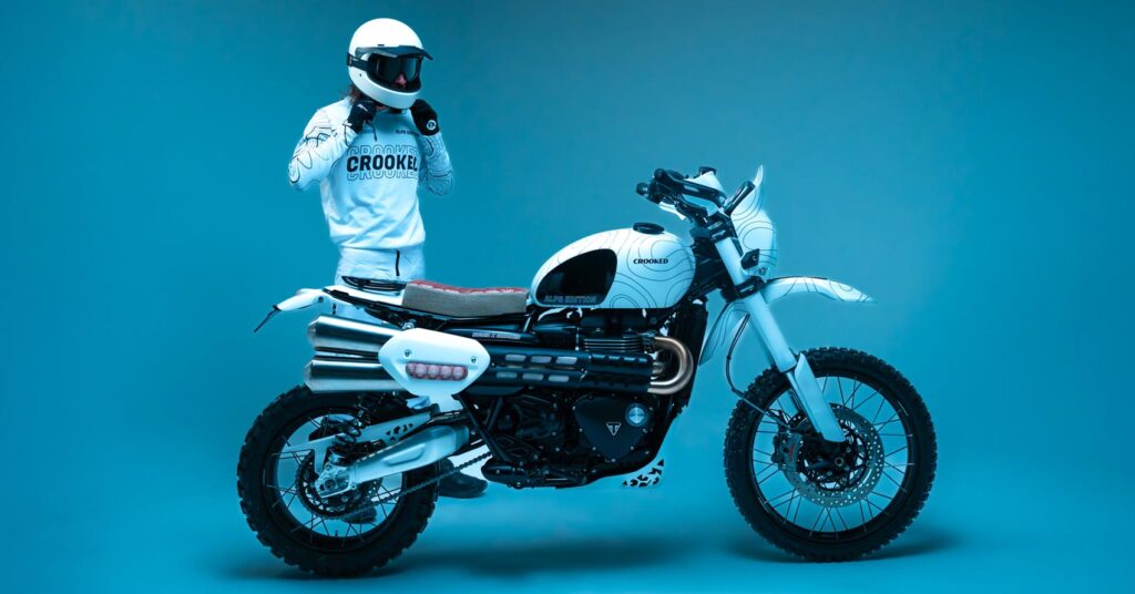 Édition Alps: un kit plug-and-play pour le triomphe Scrambler 1200