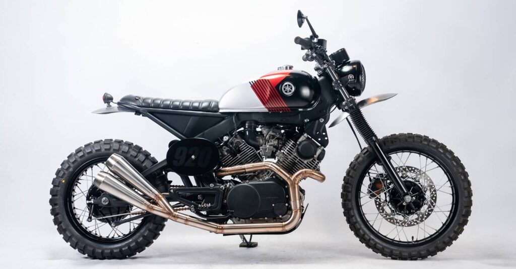 Loud et tapageur: STG Tracker brouille le Yamaha XV920R