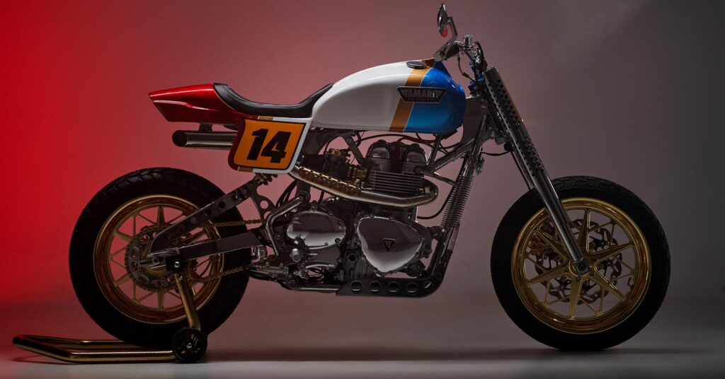 Bull Ring: Un Triumph Bonneville Scrambler de Taurine d'Espagne