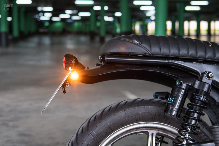 Phare de moto à LED Moto construit et signals clignotants