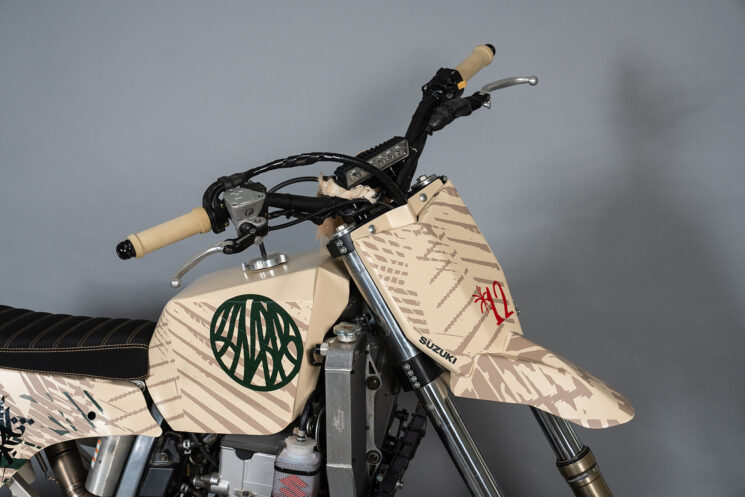 Suzuki DR-Z400 par Marco Graziani et Giorgio de Angelis
