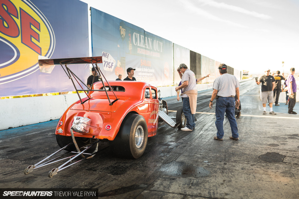 2018-sh_mooneyes-xmas-parti-drags_trevor-ryan-042_1225