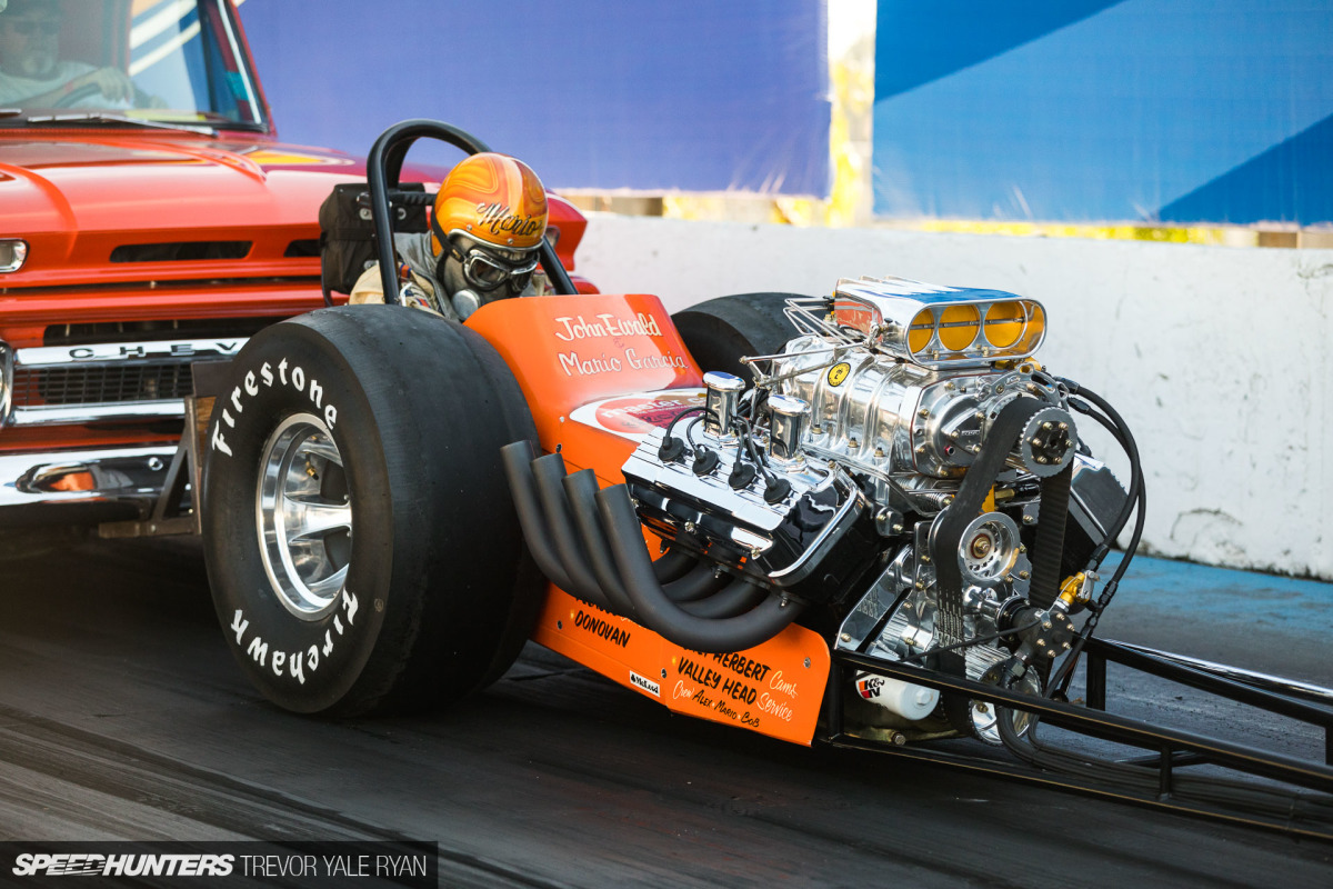2018-sh_mooneyes-xmas-parti-drags_trevor-ryan-029_1075