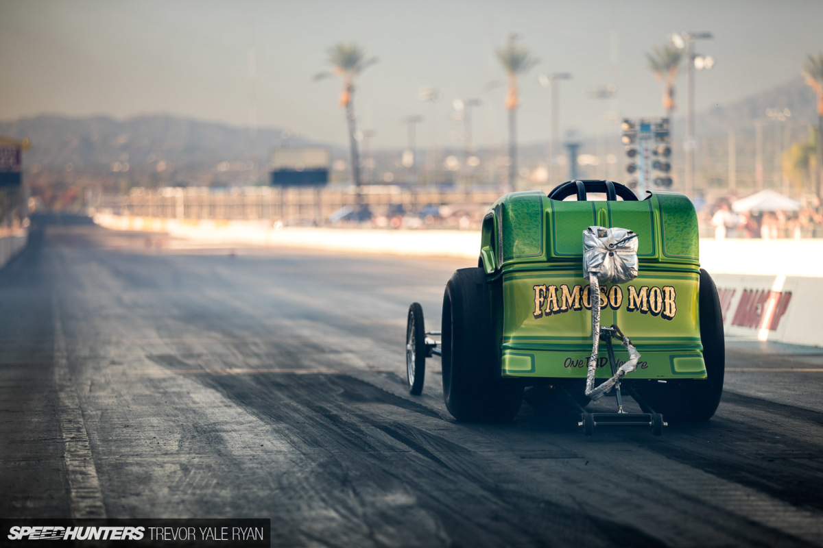 2018-sh_mooneyes-xmas-parti-drags_trevor-ryan-014_1255