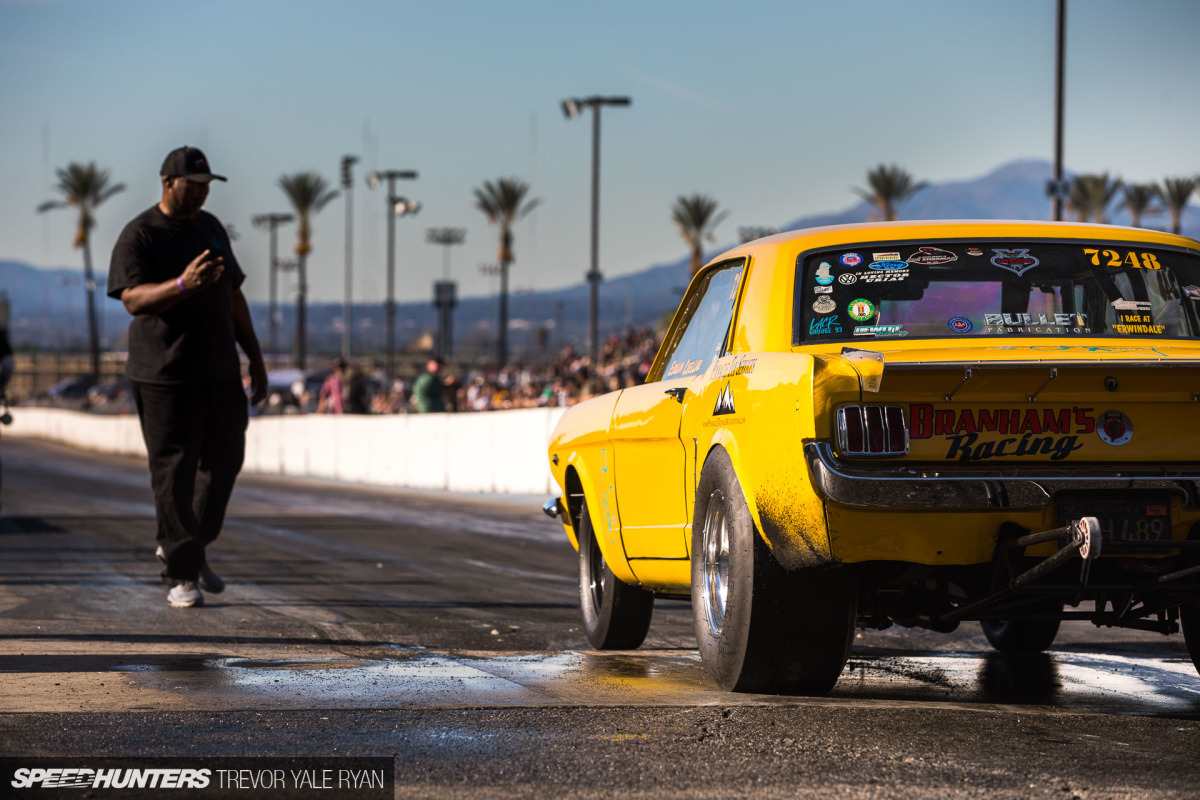 2018-sh_mooneyes-xmas-parti-drags_trevor-ryan-040_1204