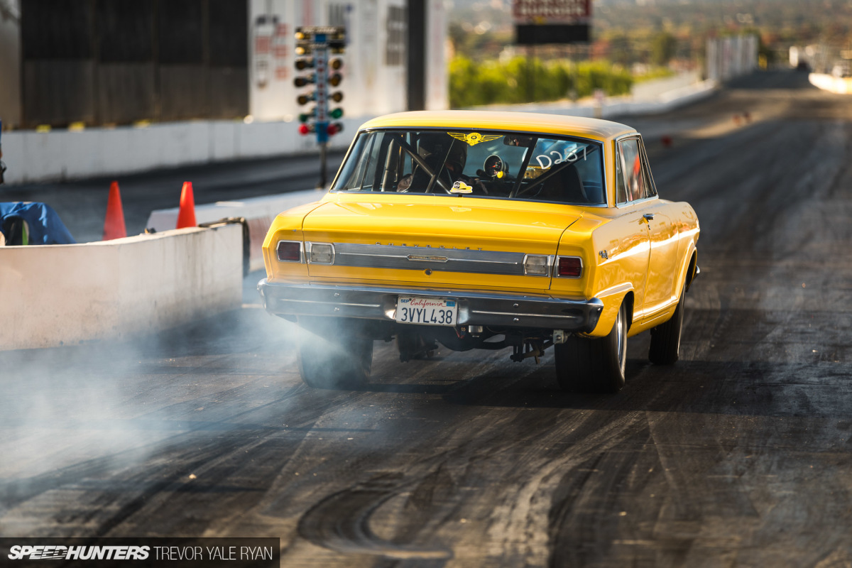 2018-sh_mooneyes-xmas-parti-drags_trevor-ryan-048_1245