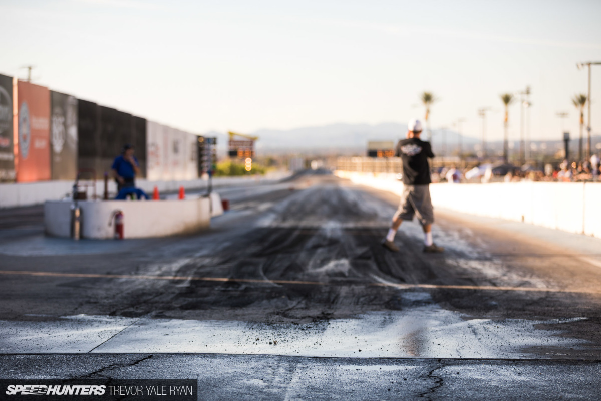 2018-sh_mooneyes-xmas-parti-drags_trevor-ryan-056_1339