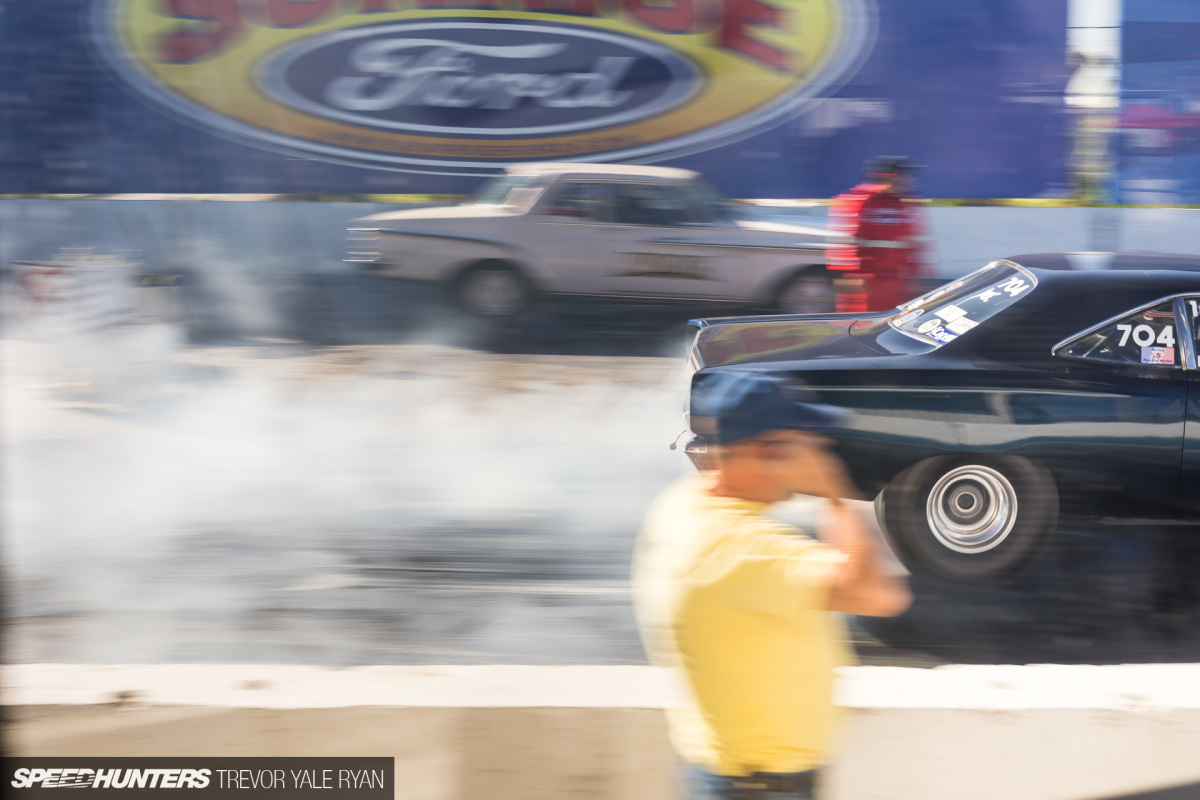 2018-sh_mooneyes-xmas-parti-drags_trevor-ryan-058_0497