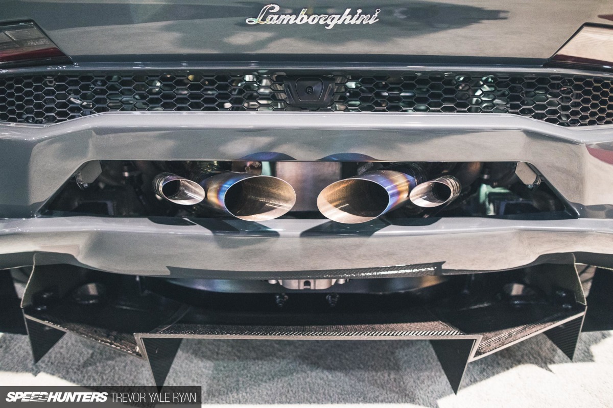 2018-SH_ENGINE-BAYS-OF-SEMA_TREVOR-RYAN-011_5391