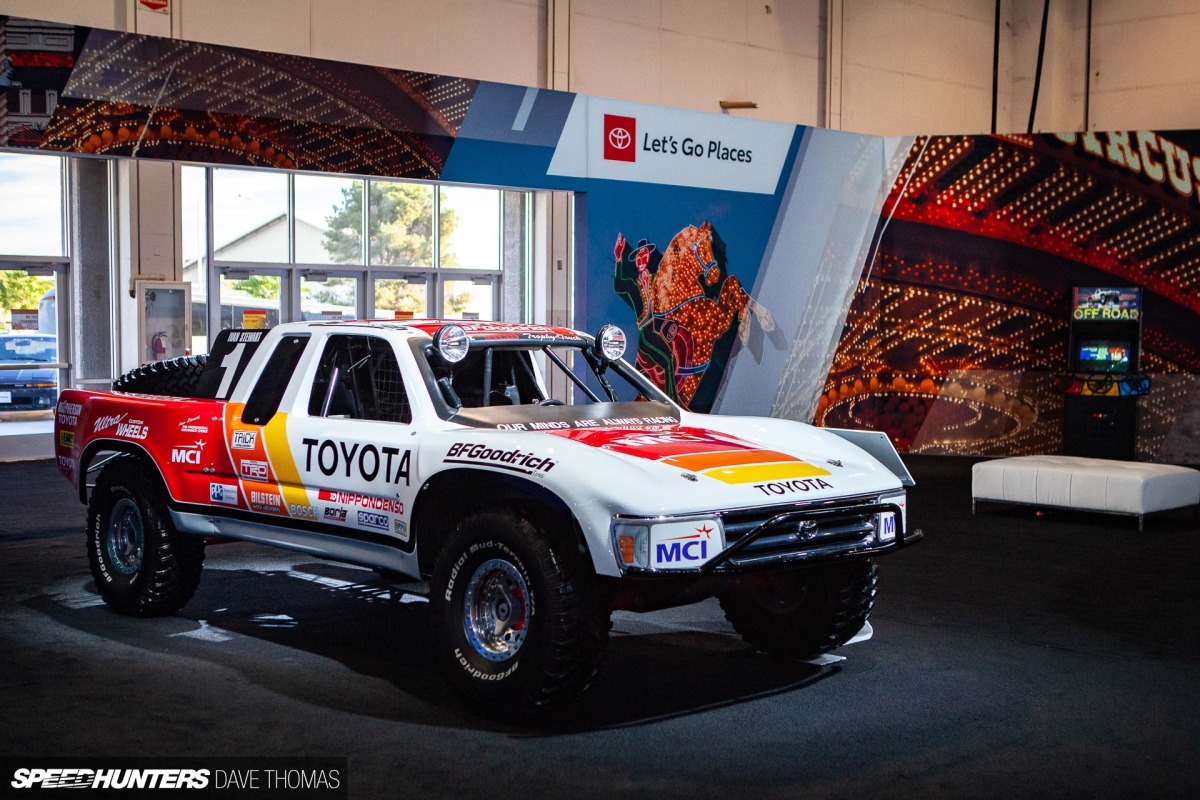 SEMA-TRUCKS-2018-SUPER-OFFROWS
