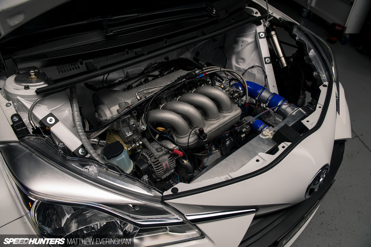 MATTHEWEVERINGHAM_BATESMOTORSPORT_YARIS_SPEEDHUNTERS_-29_36875388166_O