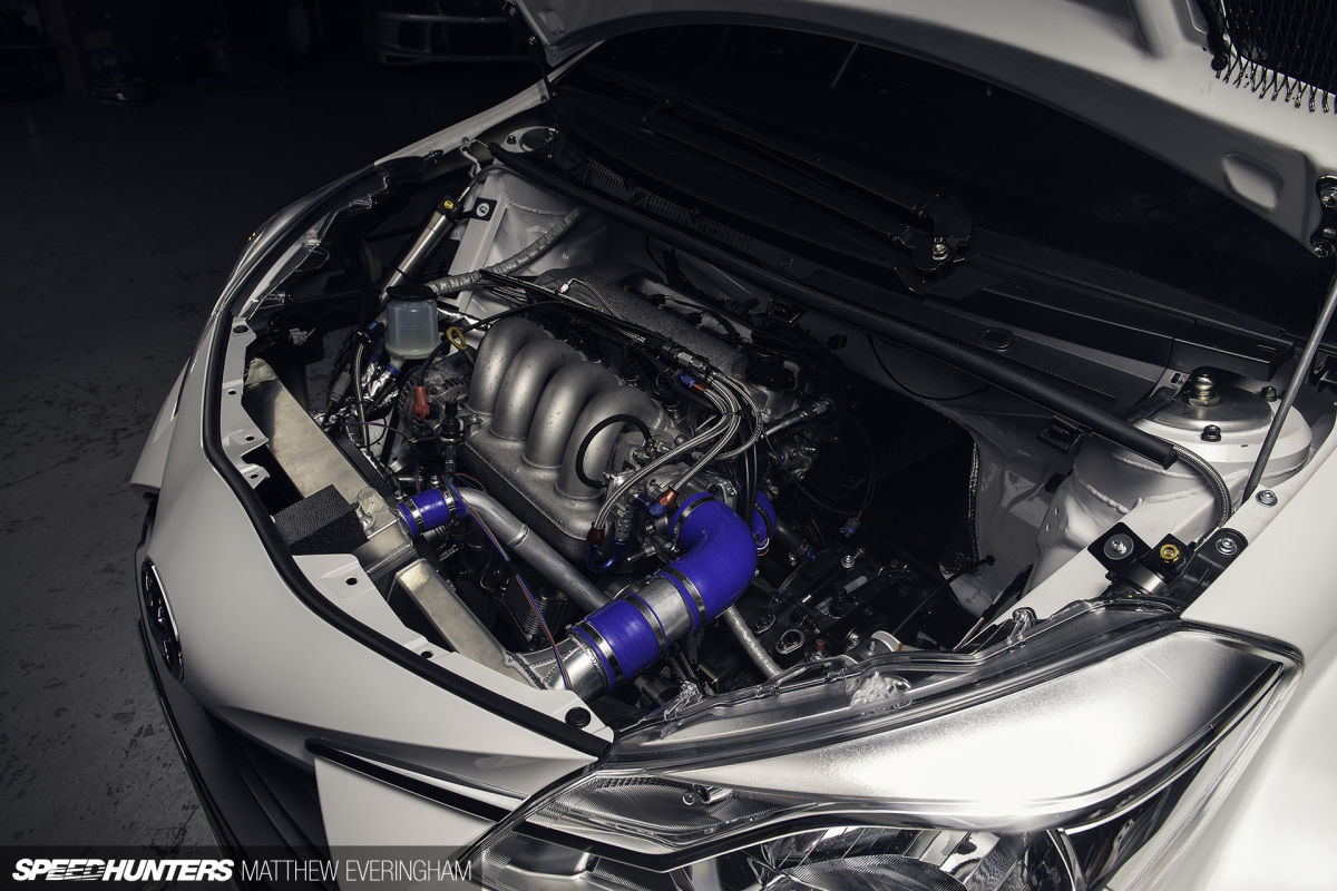 MATTHEWEVERINGHAM_BATESMOTORSPORT_YARIS_SPEEDHUNTERS_-31_36875386906_O