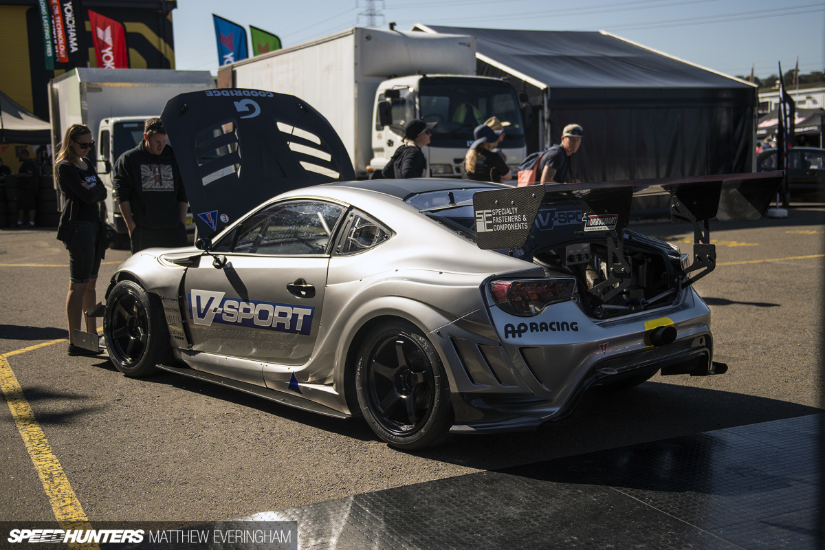 VSPORT_86__PEEDHUNTERS_EVERINGHAM_1S