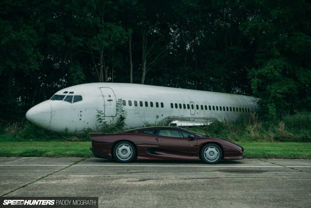 Big Game: Hunting The Jaguar&nbsp;XJ220