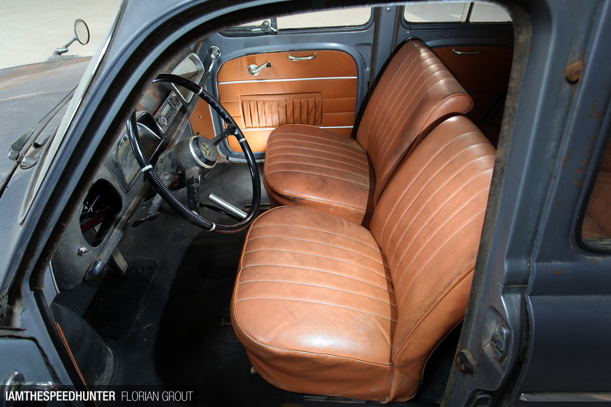 Sh_iats_renault_dauphine_f-griout-2722
