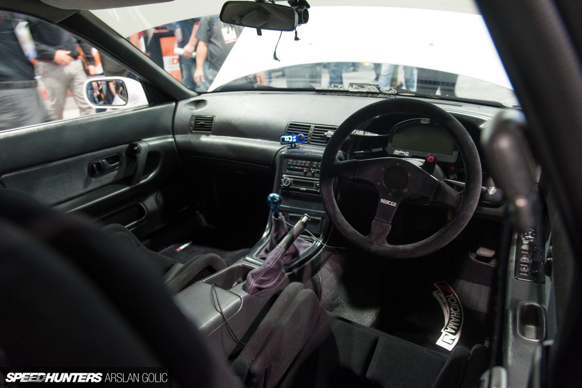 8-Greddy-Skyline-SEMA-2016_ARSLAN-GOLIC_SPEEDHUNTERS