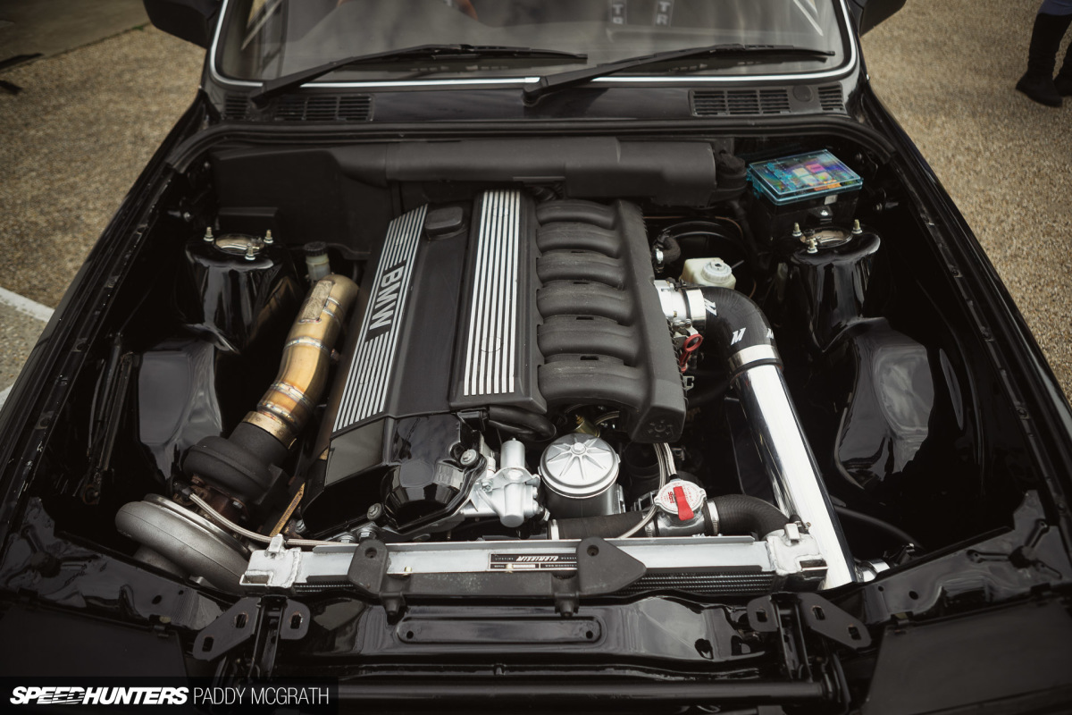 Players 2016 Classic Spotlight BMW E30 par Paddy McGrath-6
